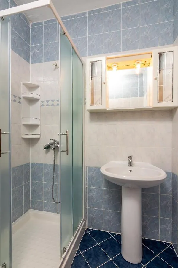 Apartments With Wifi Rovinj - 9702