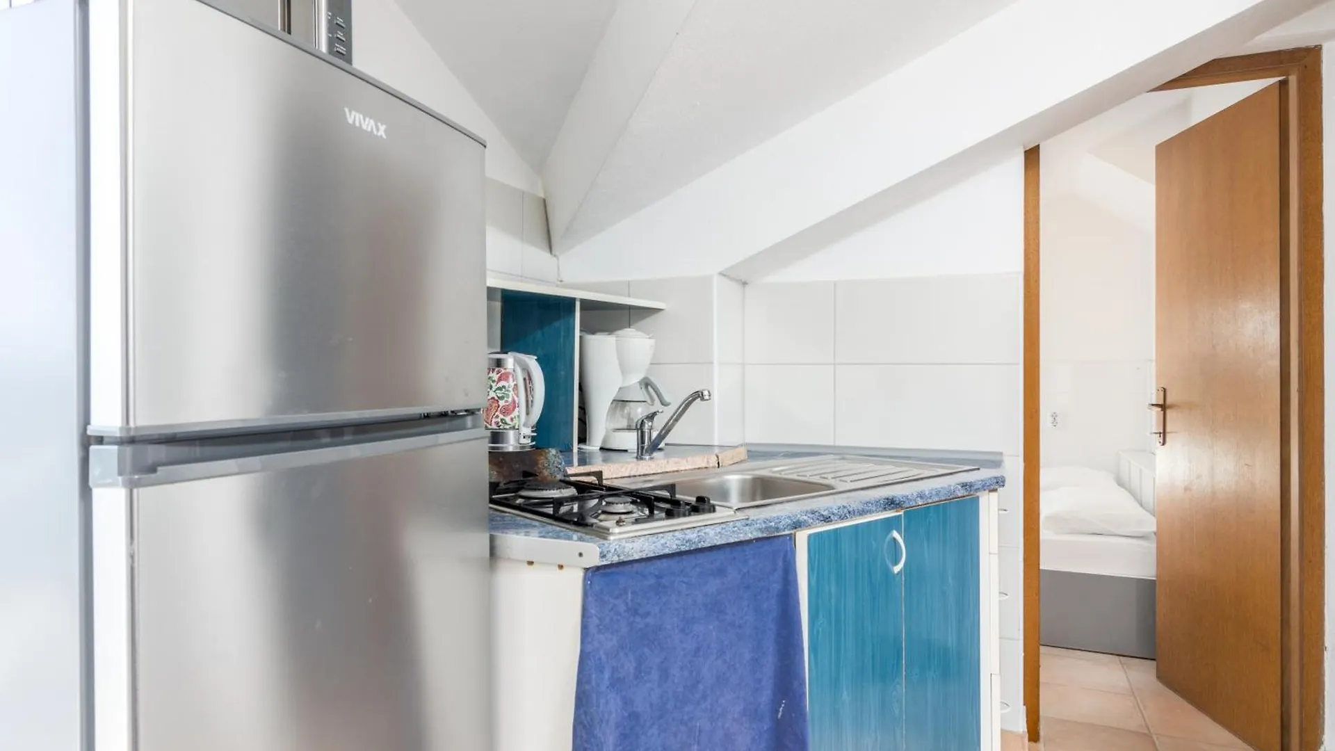 Apartments With Wifi Rovinj - 9702
